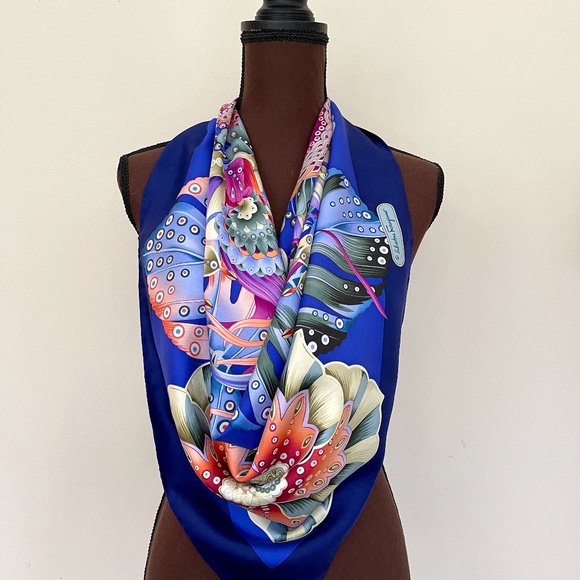 Salvatore Ferragamo Scarf Floral Blue Multicolor Silk Wrap - Picture 10 of 16